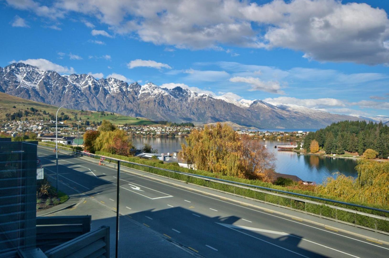 Pure Retreat Lake Views Queenstown Bagian luar foto