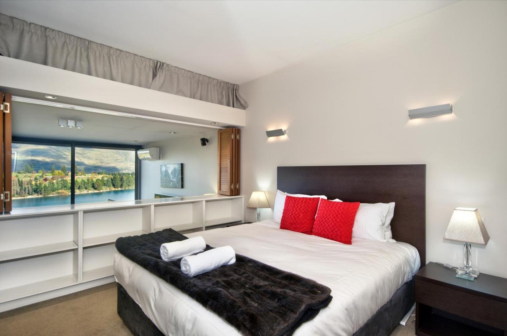 Pure Retreat Lake Views Queenstown Bagian luar foto