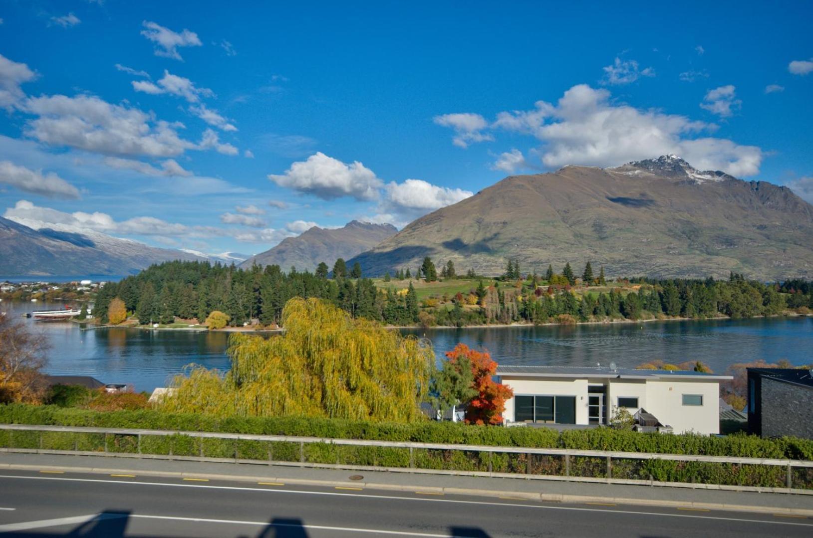 Pure Retreat Lake Views Queenstown Bagian luar foto